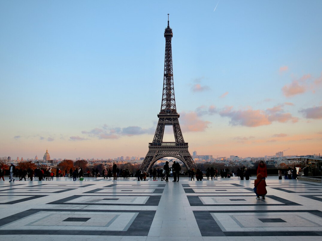 Eiffel Tower in Paris at dusk
